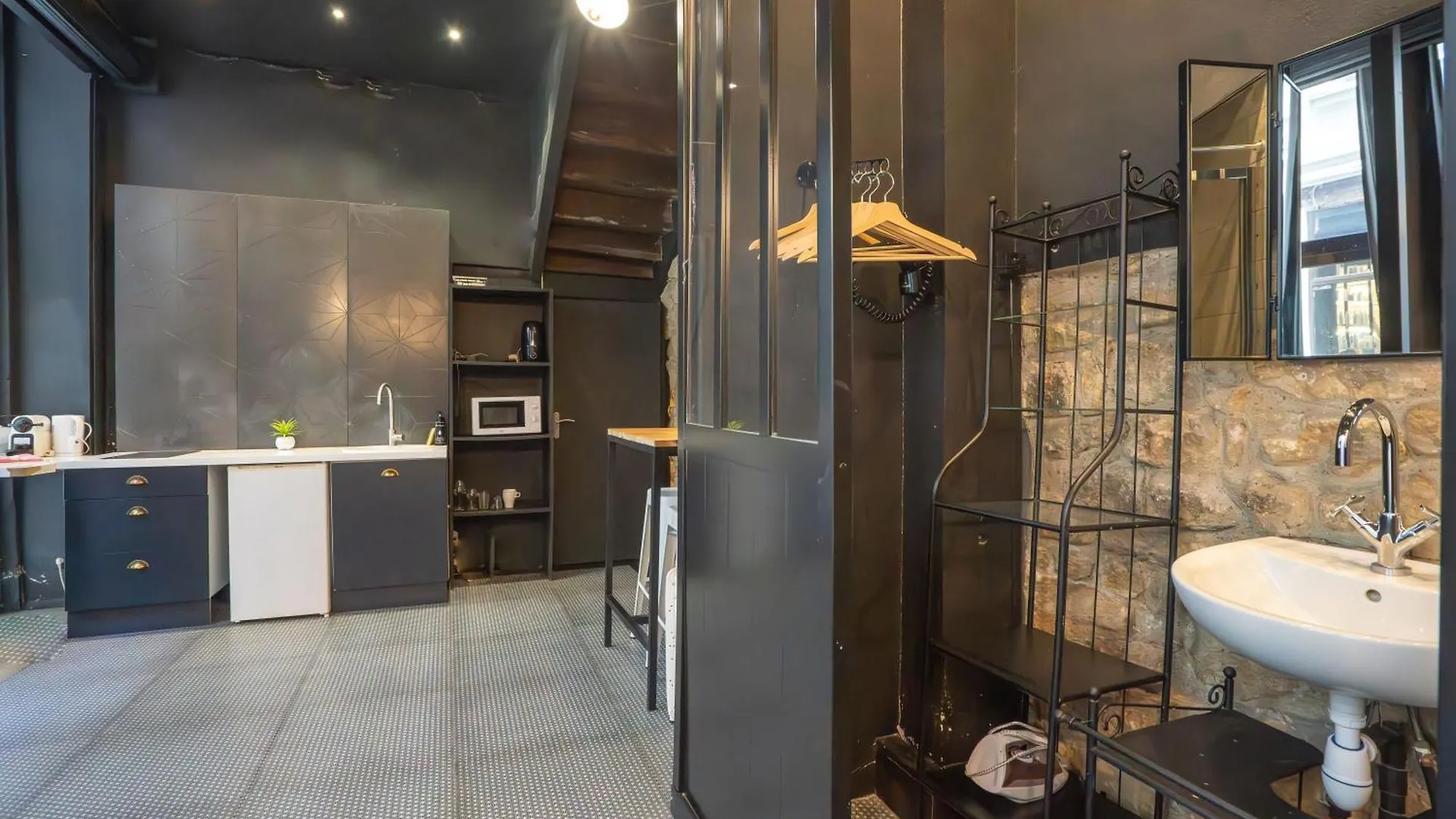 Notre Dame De Nazareth 3 - 2p - Flat-guest Apartment Paris
